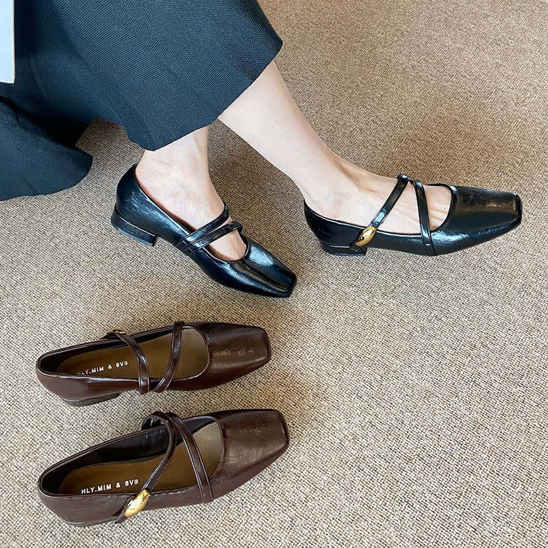 レディースシューズ、スクエアトゥのメリージェーン、ダブルスト - Pump Heel Block のレビューと価格