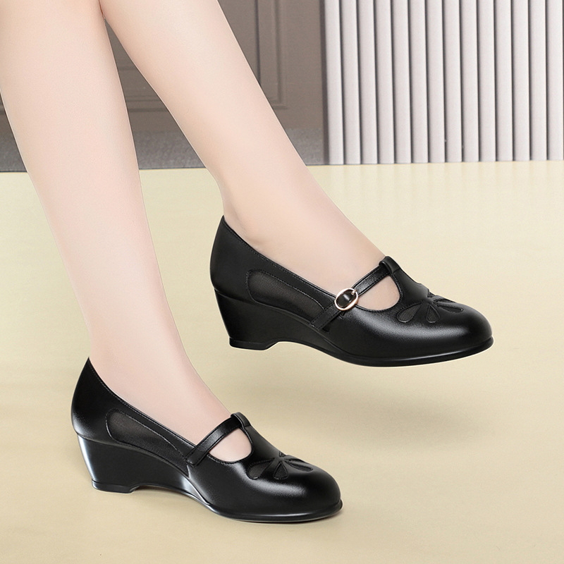 中年女性夏メッシュカットアウトウェッジヒールシューズ軽量ソフ - Womens Heels のレビューと価格