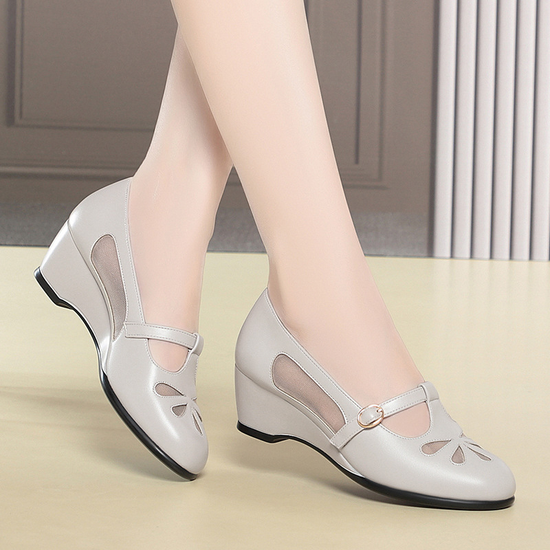 中年女性夏メッシュカットアウトウェッジヒールシューズ軽量ソフ - Womens Heels のレビューと価格